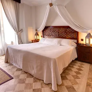 Boutique Reina Mora Grenada