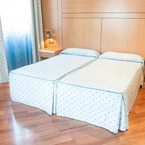 3* Hotel Reino De